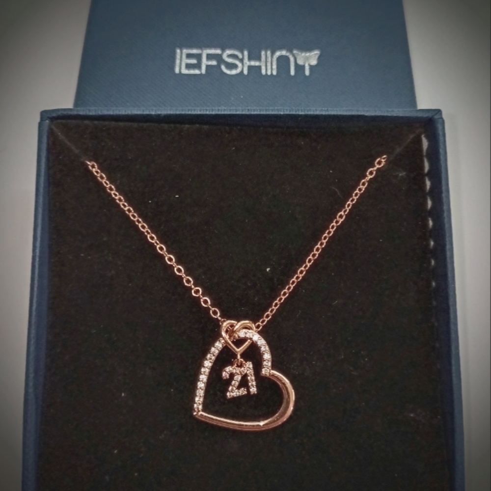 *NEW* ROSE TONE NECKLACE "21"